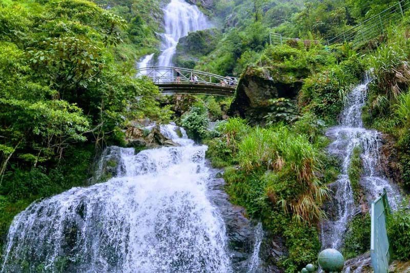 Silver Waterfall - sapa travel guide